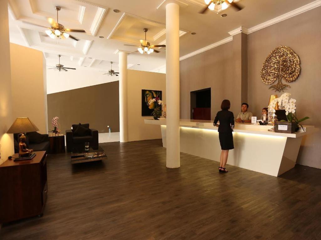De Art Hotel Пном Пен Екстериор снимка