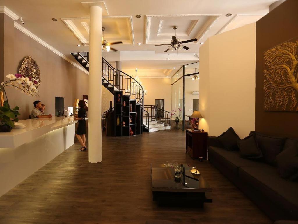 De Art Hotel Пном Пен Екстериор снимка