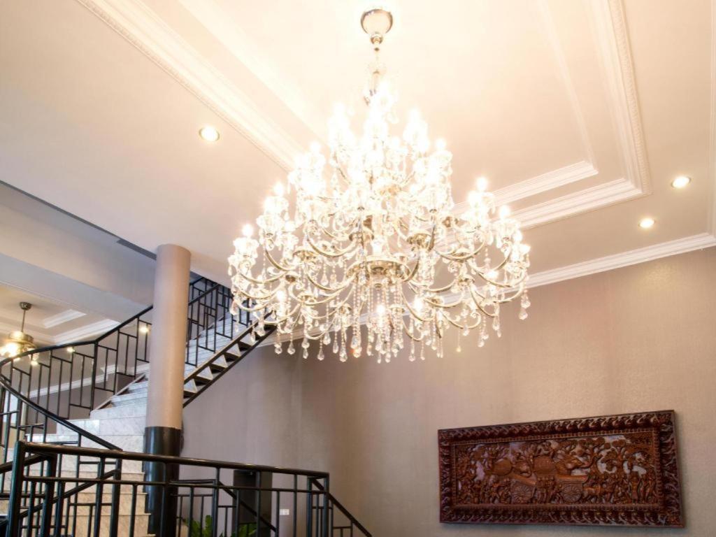 De Art Hotel Пном Пен Екстериор снимка