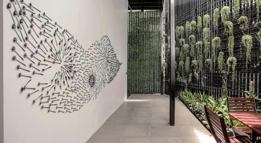 De Art Hotel Пном Пен Екстериор снимка