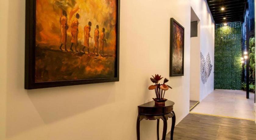 De Art Hotel Пном Пен Екстериор снимка