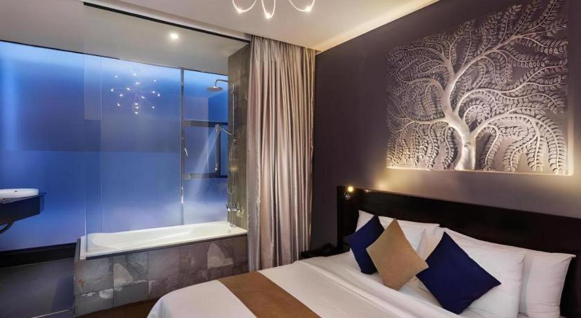 De Art Hotel Пном Пен Екстериор снимка