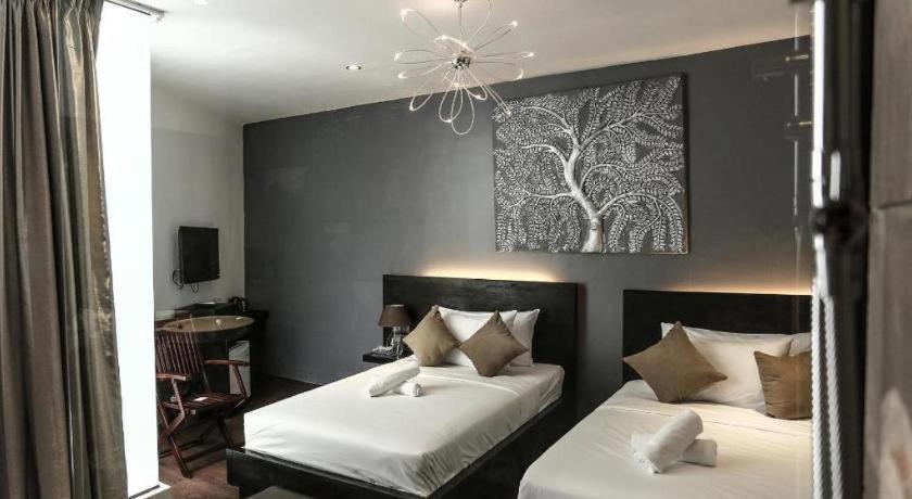 De Art Hotel Пном Пен Екстериор снимка