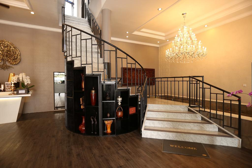 De Art Hotel Пном Пен Екстериор снимка